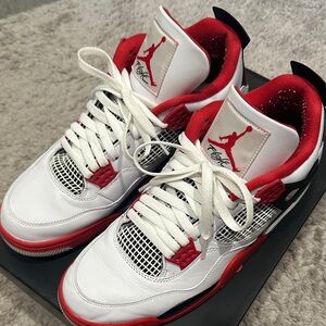 Nike Air Jordan 4 Fire Red